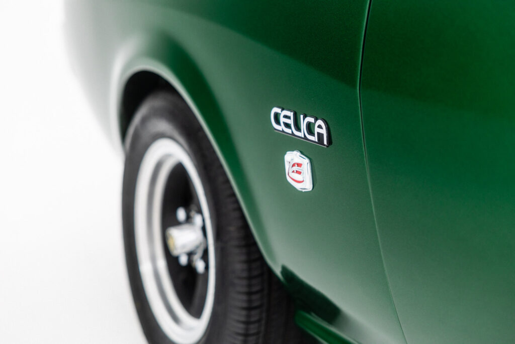 1975 Toyota Celica TA22 GT Hubcap Restoration